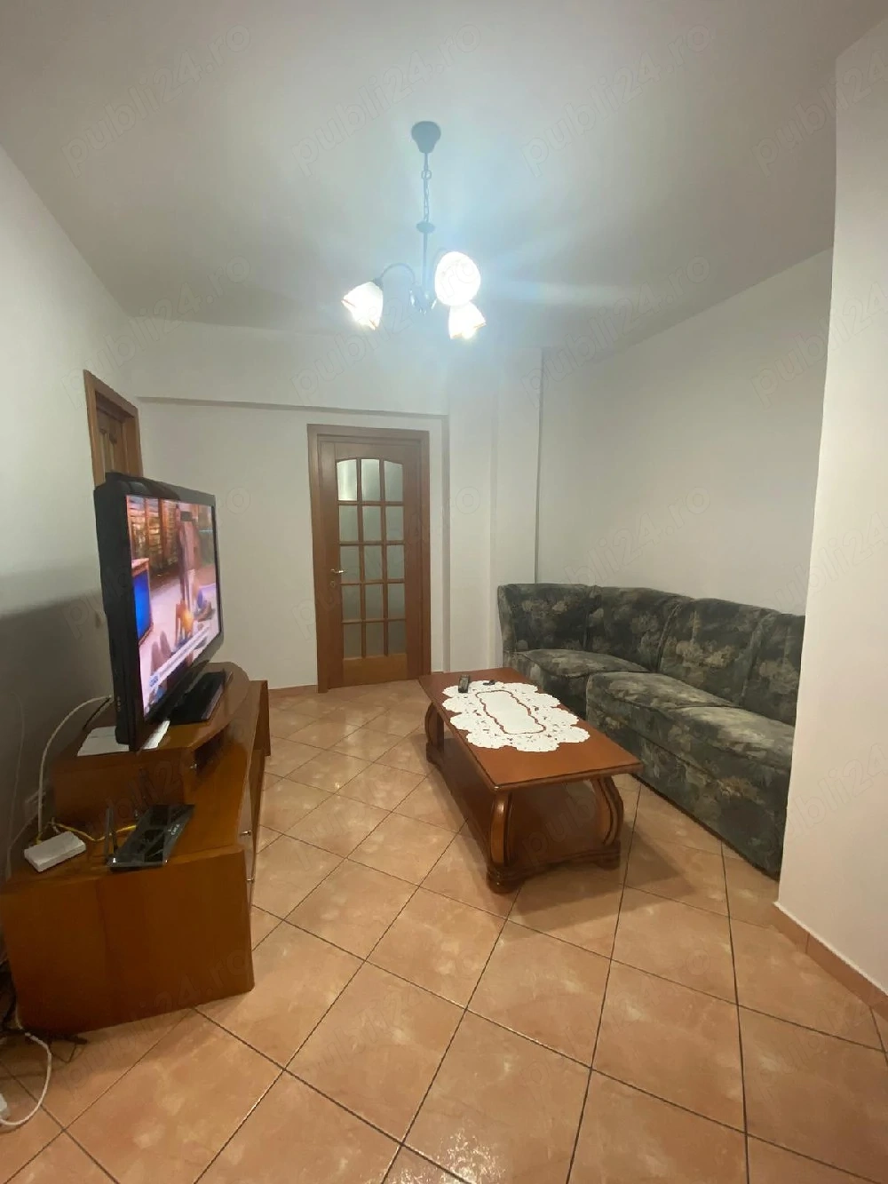 Inchiriez apart 2 camere Focsani ,zona centru, b dul Unirii nr. 53