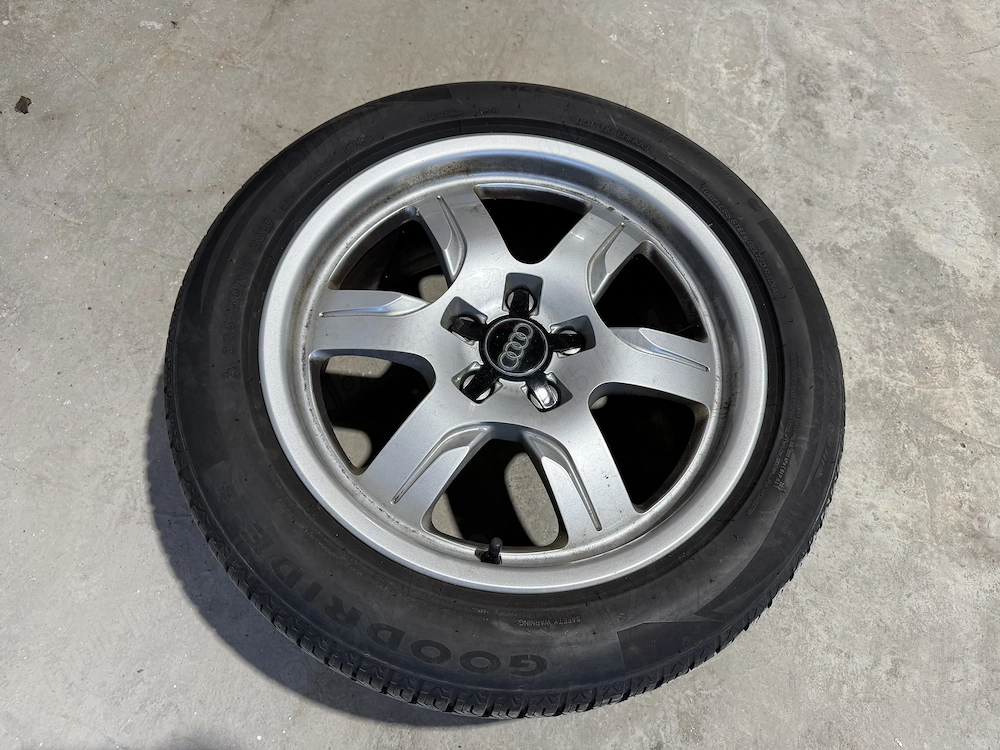 Vând jante de Audi A5