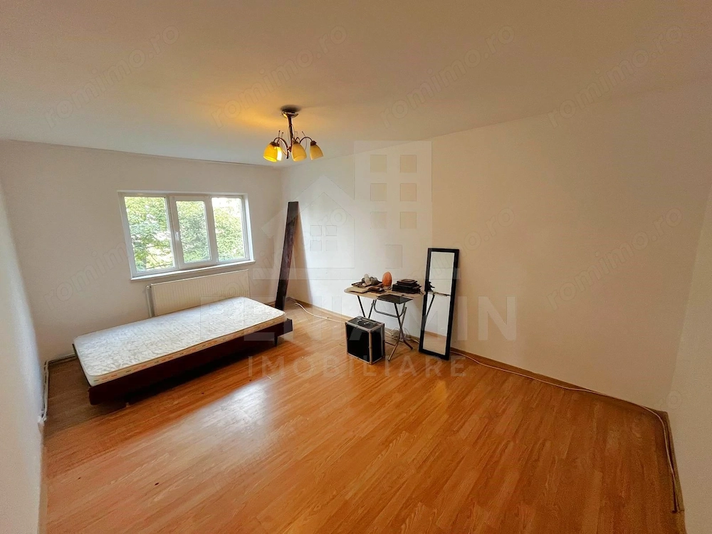 2Camere-Decomandat-50mp-Centrala Termica-AC-Zona Excelenta-Gara-Liber