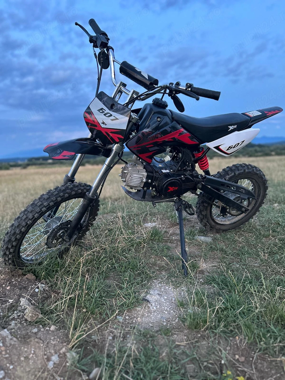 Vand Motocicleta Cross Enduro +10 ani si adulti