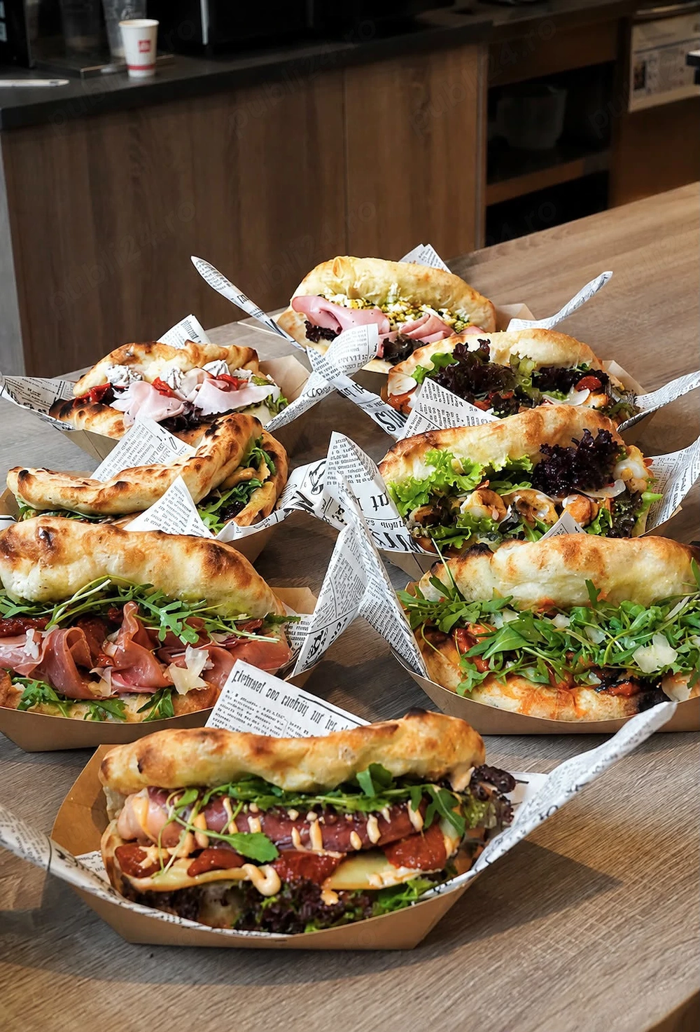 Angajam pizzar!