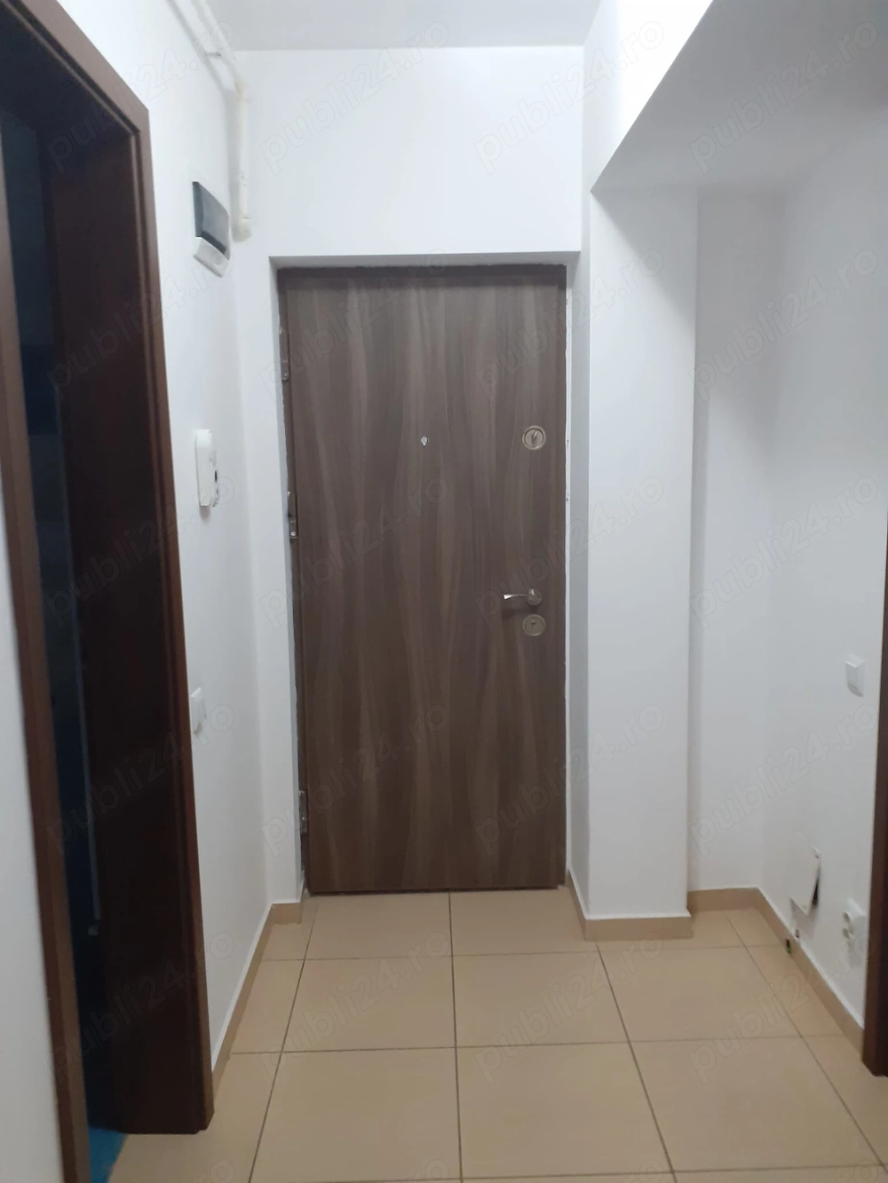 Închiriez Garsoniera în sectorul 4