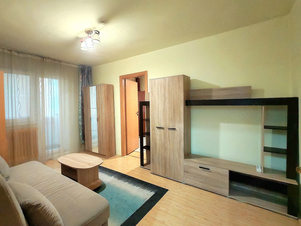 Apartament 2 camere, etaj 1, zona Girocului