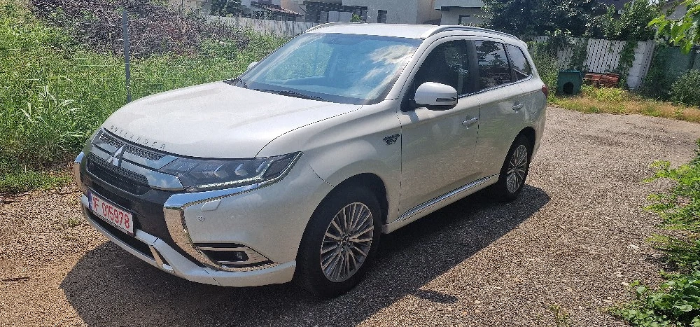 Mitsubishi Outlander PHEV 2019