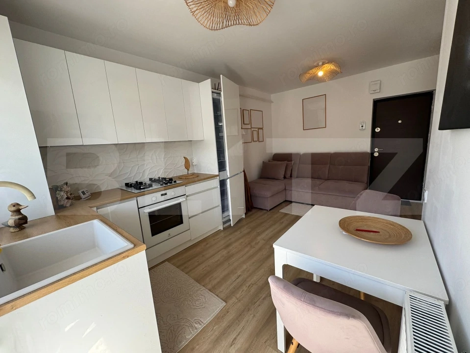 Apartament cu 2 camere, etaj intermediar, balcon, parcare, zona Porii