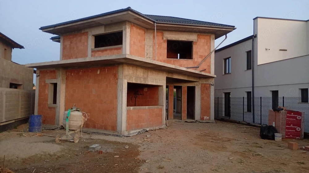 Casă Exclusivistă în Cârcea | Design Modern și Dotări Premium