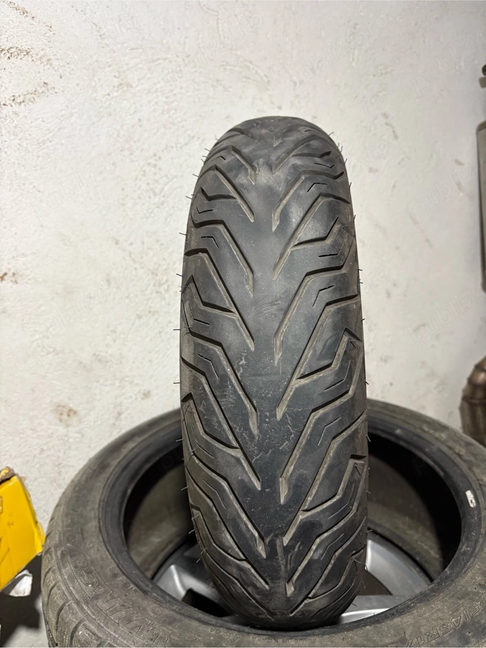 anvelopa moto 140 70 15