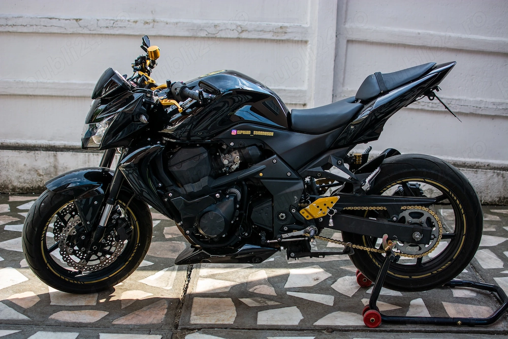 Kawasaki Z750 2009