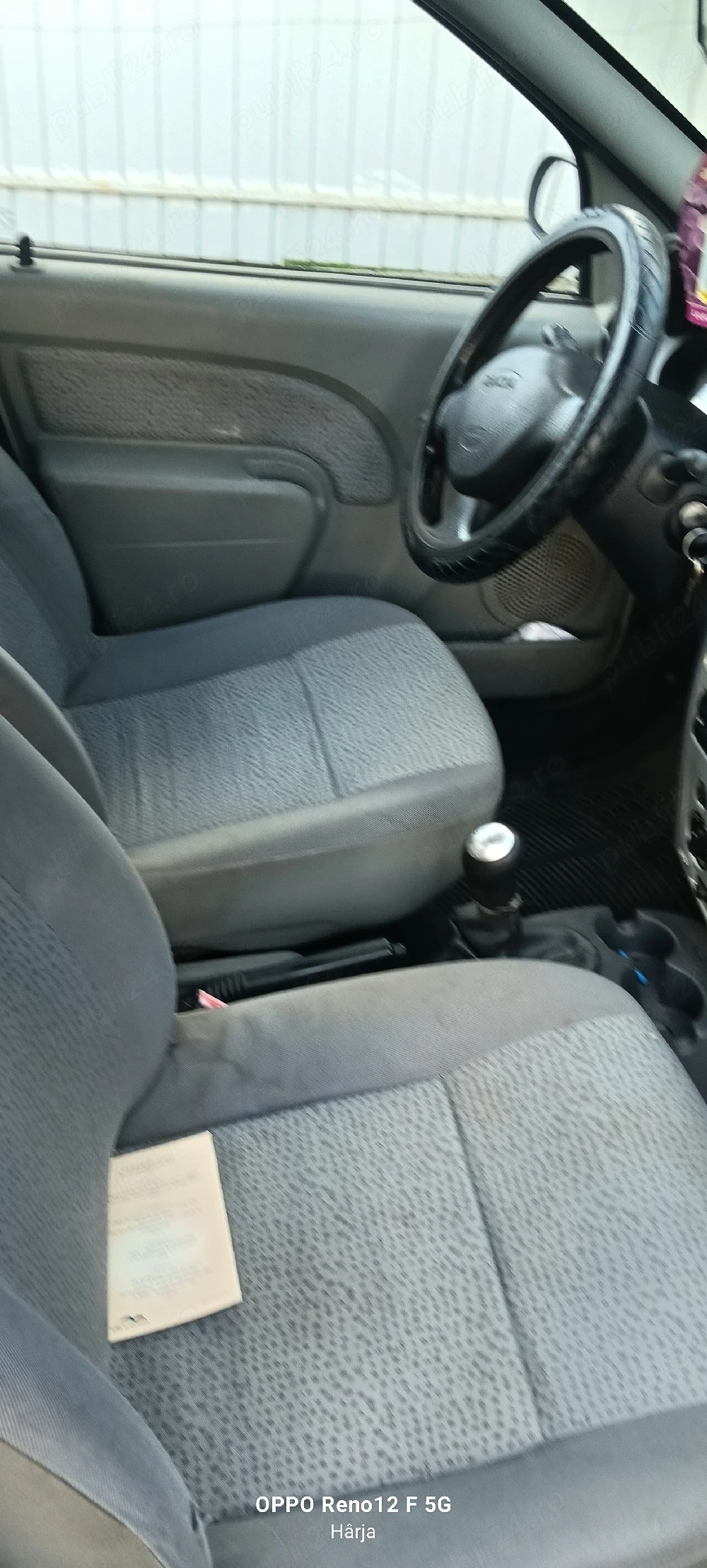Vând Dacia Logan 