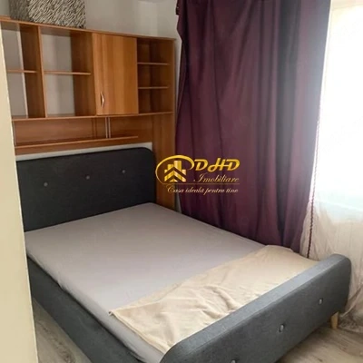 Apartament 3 camere, in zona Tatarasi-Ateneu.