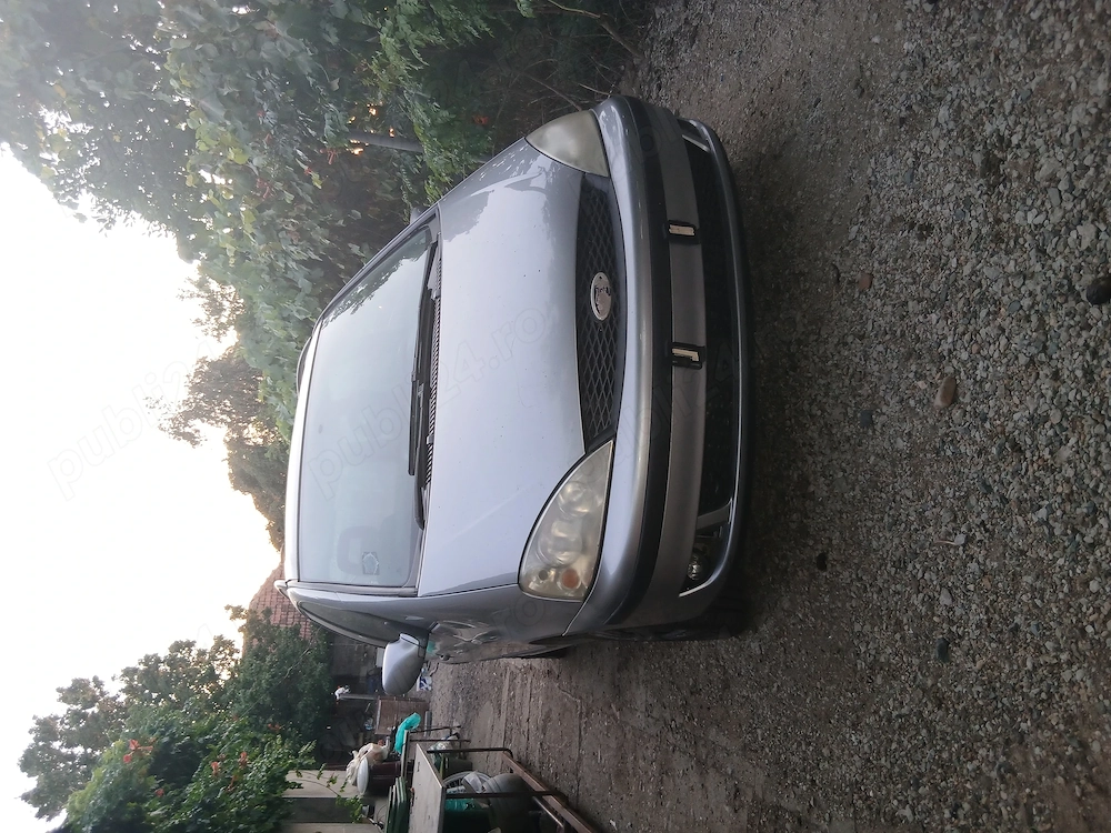 Vând Ford Galaxy 