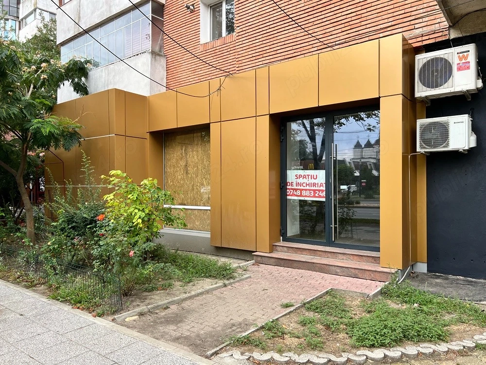 Spațiu comercial 55 mp ultracentral, vis-a-vis de McDonald's