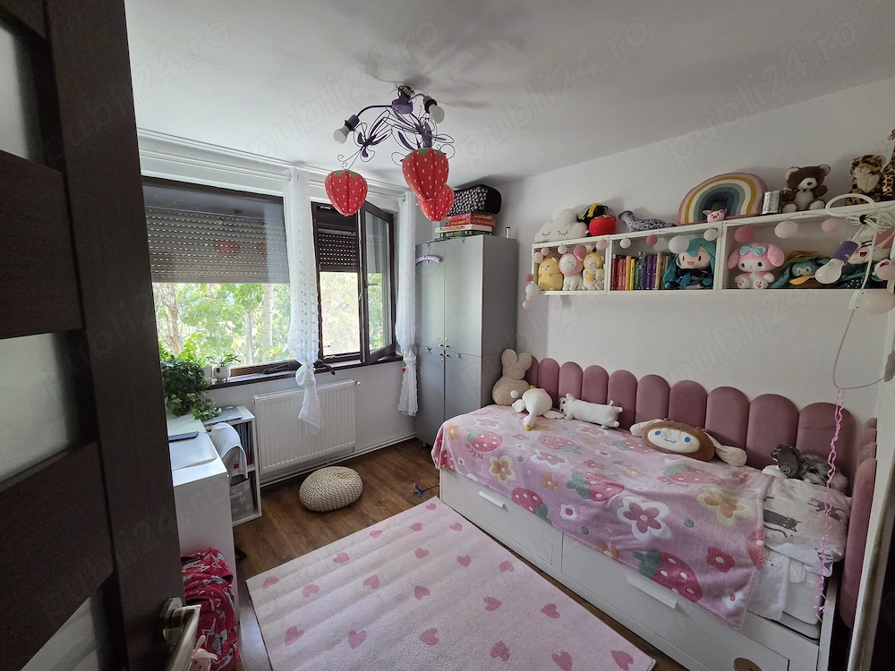 4 camere | 84 mp + boxă 5 mp | Centrală proprie | 2 băi | Etaj 3 4 | Metrou 5 min | Valea Argeșului