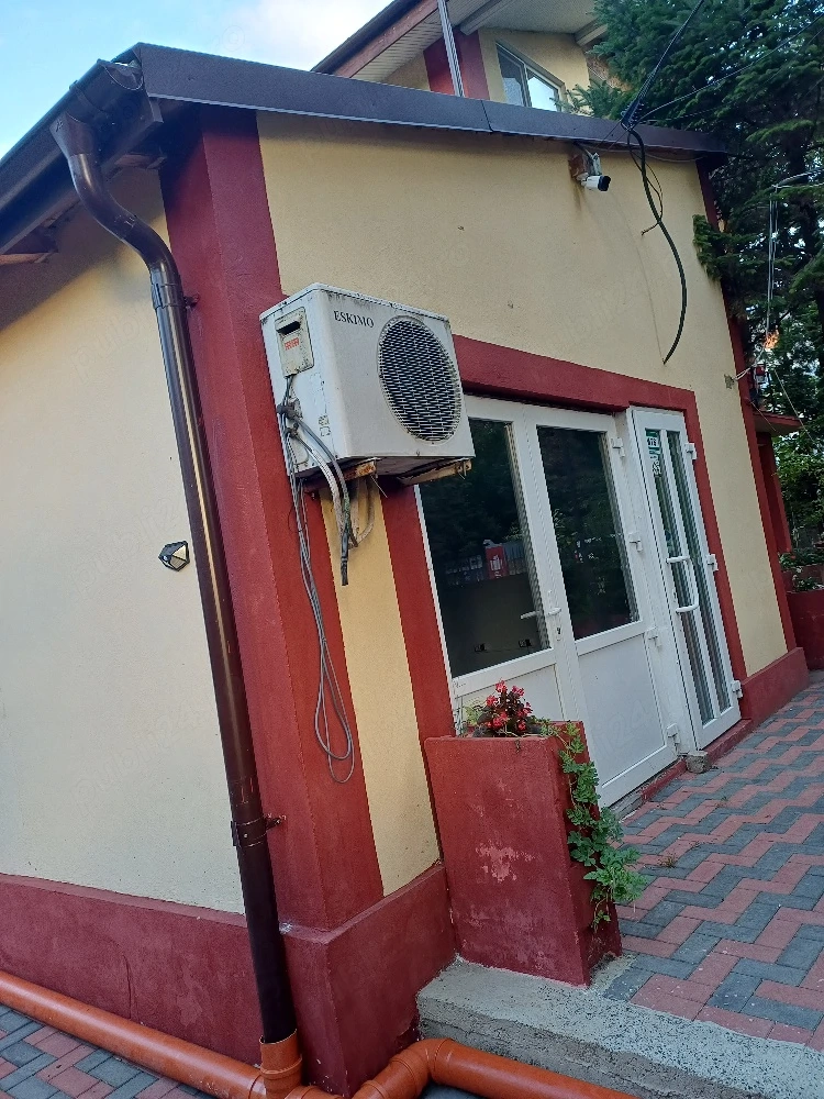 inchiriez spatiul comercial 50 m cu spatiul de parcare linga campus  tirgusor copou