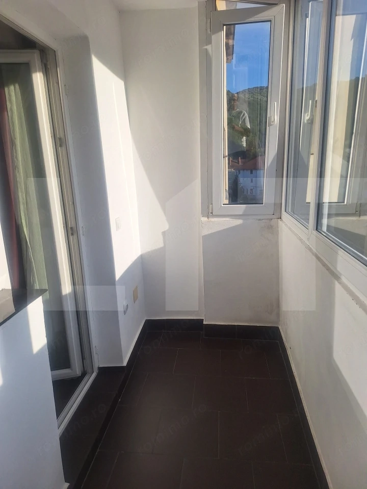 Apartament de vanzare, 65 mp, zona Nadrag