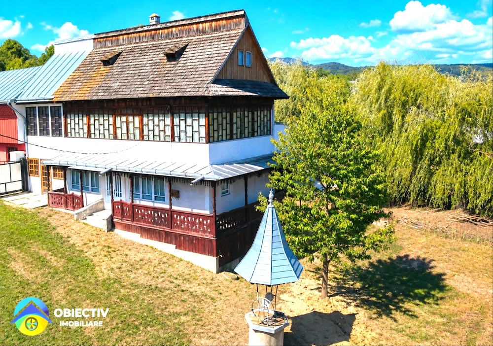 CASǍ cu teren in OGLINZI lângǎ orasul TÂRGU NEAMȚ