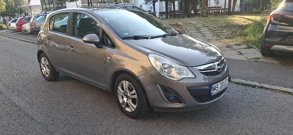 Opel Corsa 1.2 benzina cutie automata 