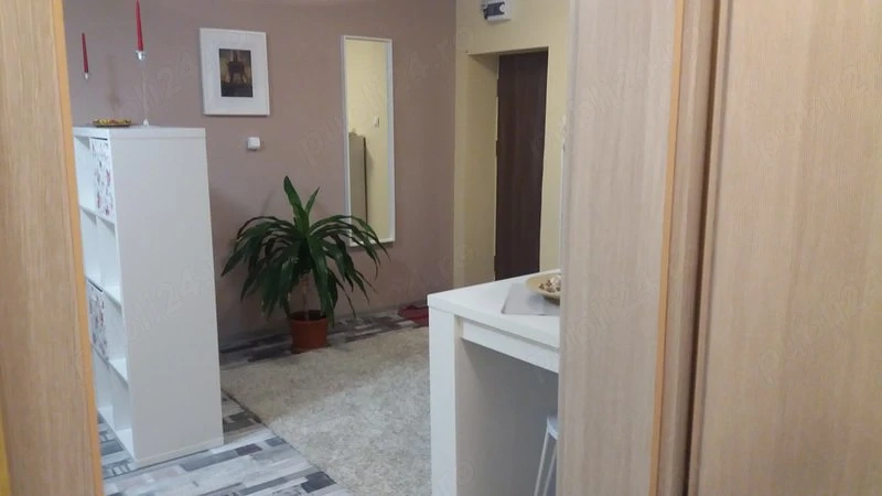 Particular vand apartament doua camere zona superba ( Piateta Favorit)