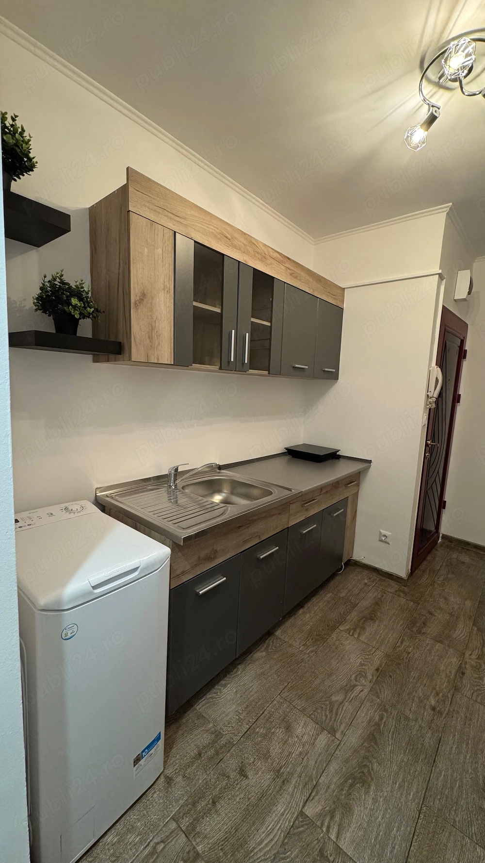 Garsoniera de vanzare, zona Lipovei