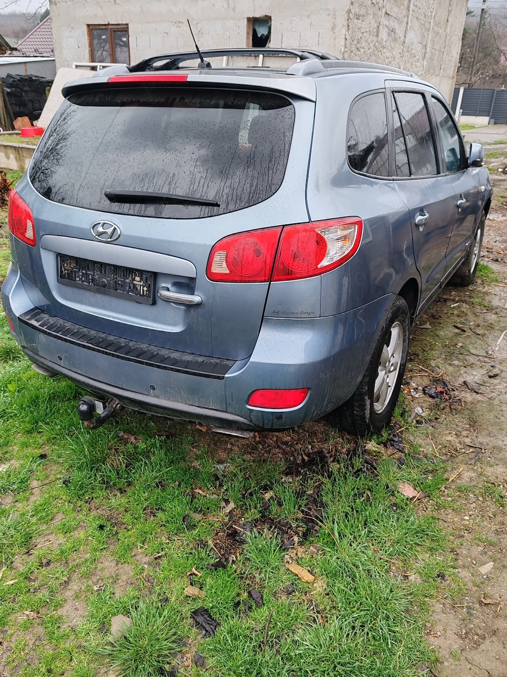 Vând hyundai santa fe 2007 motor defect. Preț 6500 lei.