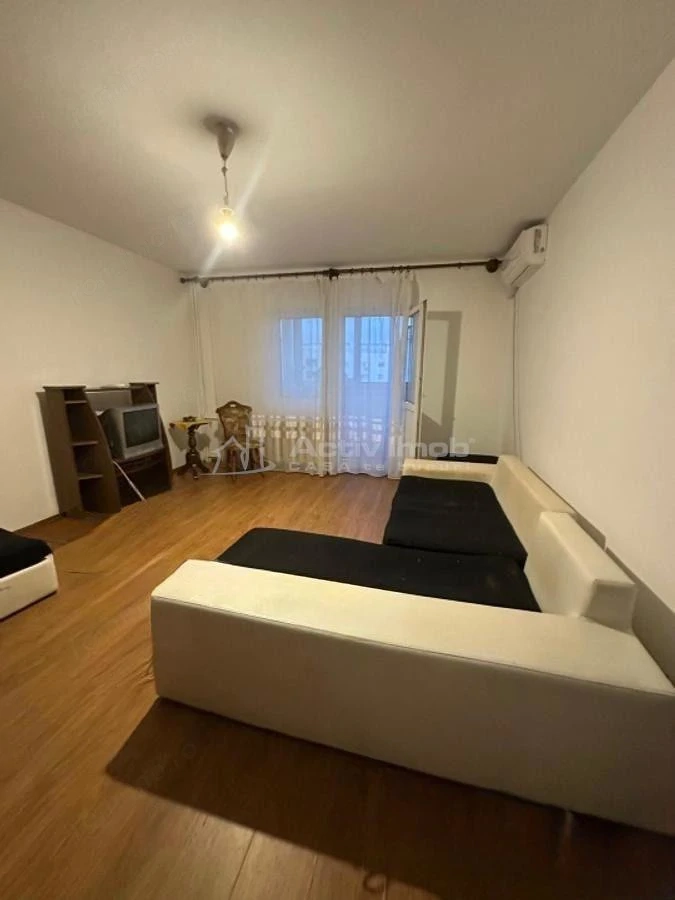 Garsoniera 46 mp decomandata -  Nerva Traian   Timpuri Noi