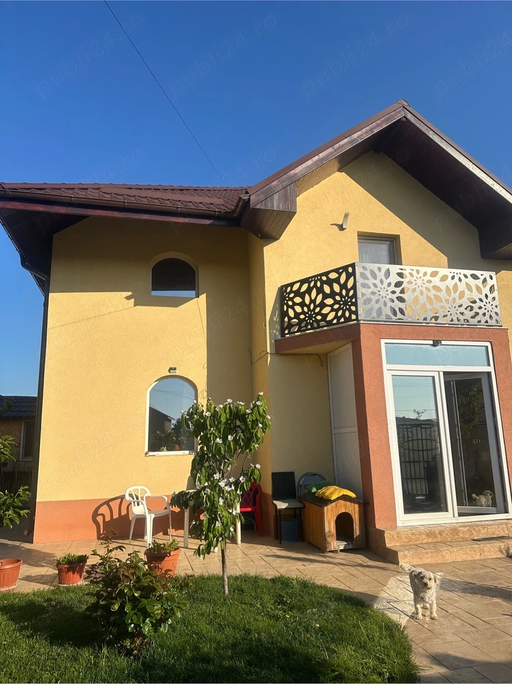 CASĂ DEOSEBITĂ | 400 MP TEREN | 20 ML deschidere | 1 min de Ford  Damila | Proprietar