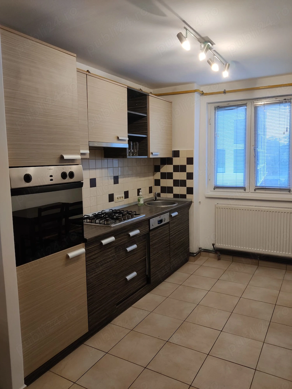 Apartament 2 camere zona Mall-Circumvalatiunii.Liber