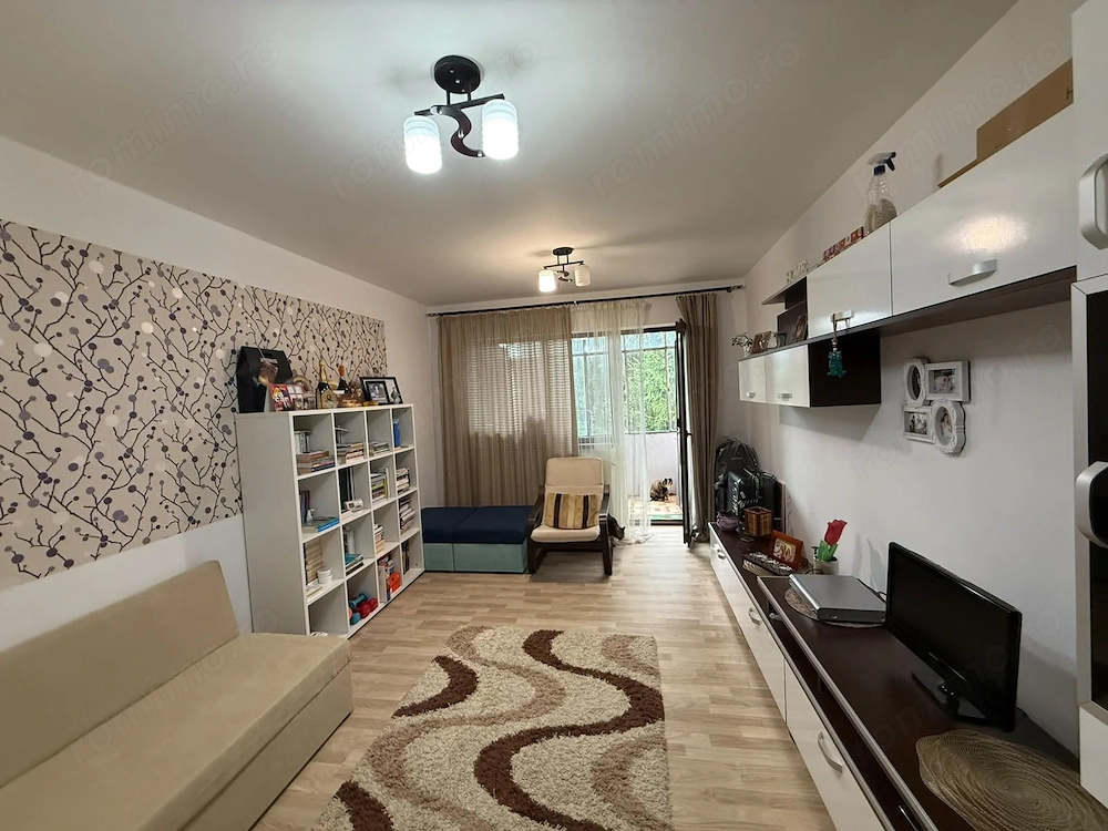 Apartament spațios cu 3 camere- mobilat și utilat- zona Sc. Gen. Andrei Saguna