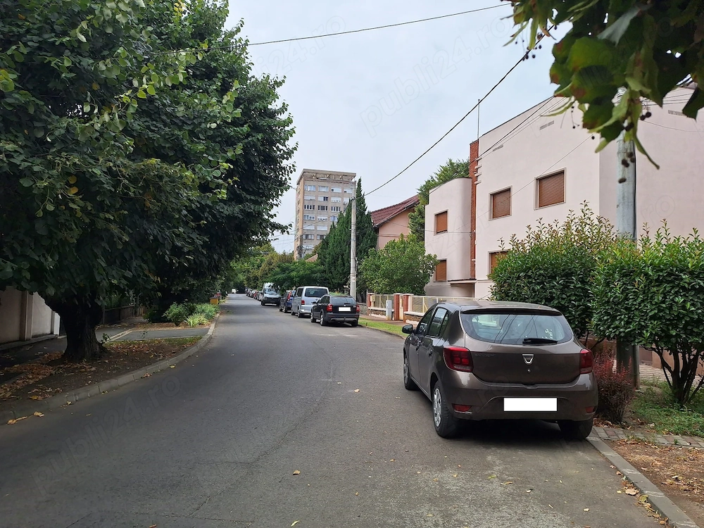 Casă din cărămidă, teren 550 mp, zona Faleza Mureșului   300.000 EUR 