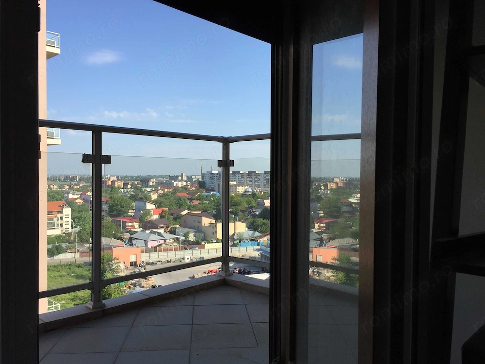 Vand Garsonieră 32mp + balcon 3mp   TITAN, Complex Răsărit de Soare, etaj 8