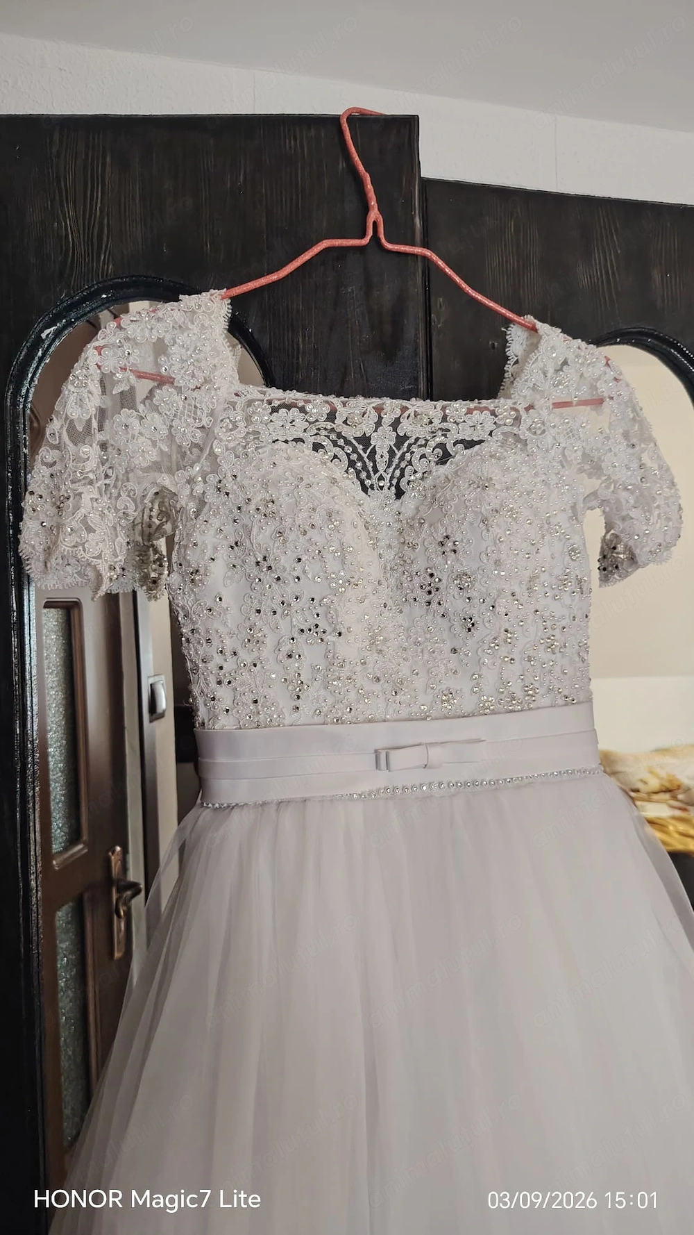Vând rochie nouă de mireasă