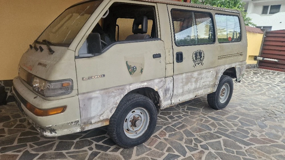 Mitsubishi L300 2.5 