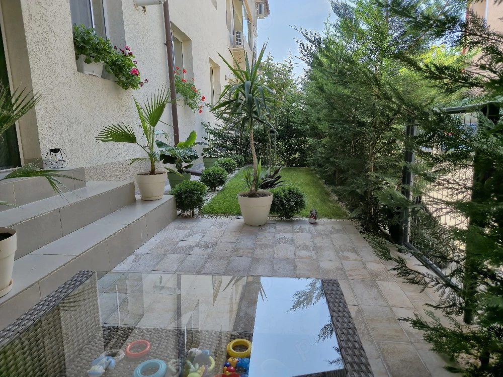 Apartament 2 camere,pe parter,cu gradina proprie si loc de parcare