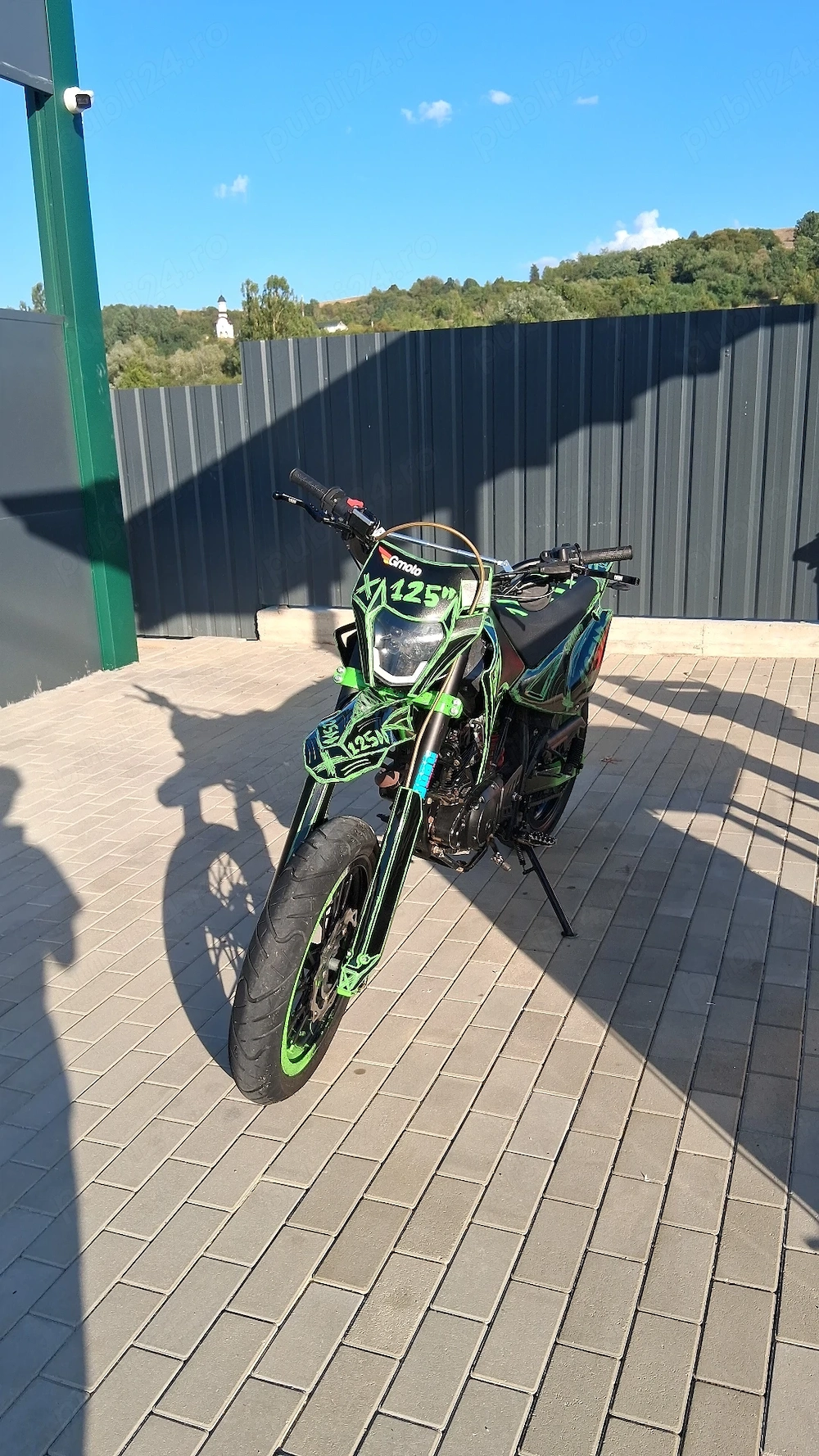 Vând supermoto proiect 