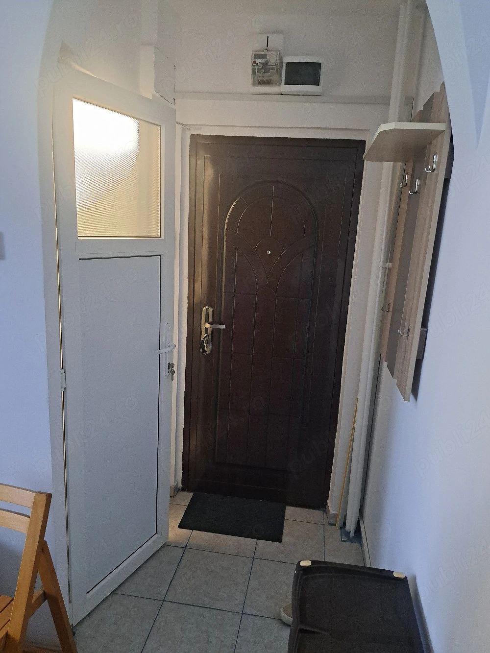 Închiriez garsoniera 16 mp decomandata cu baie și bucătărie bd.Primaverii 7A persoană fizică 