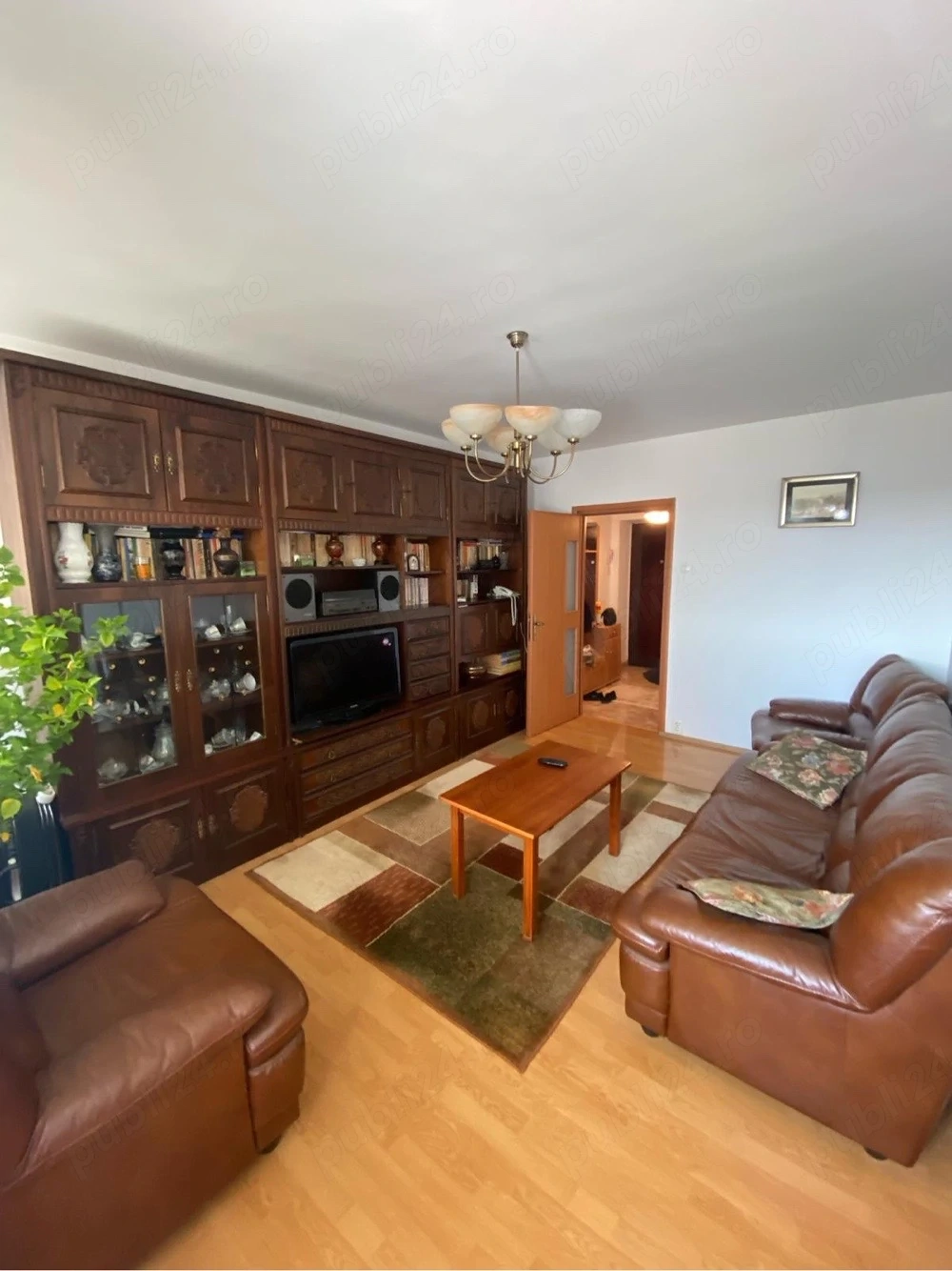 Apartament de inchiriat