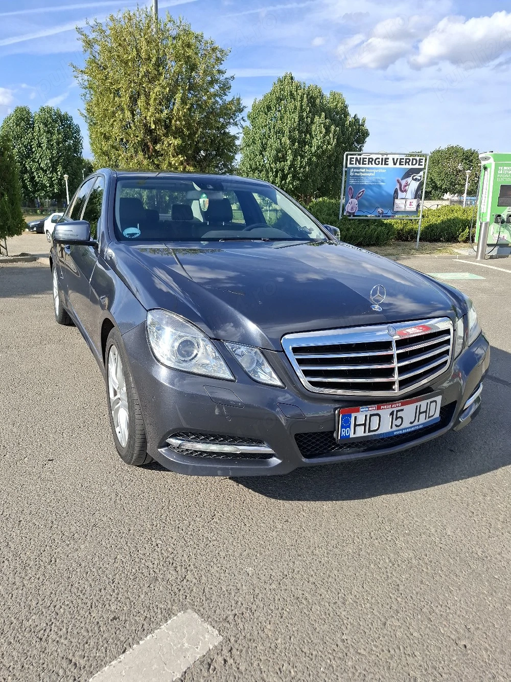 vând   schimb mercedes E , 1.8 benzină 184 CP
