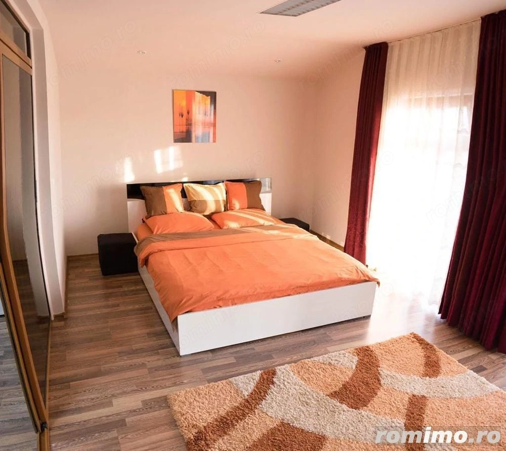 De inchiriat apartament 3 camere in zona Complex Studentesc