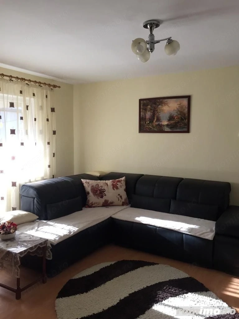 De inchiriat apartament in zona Medicinei