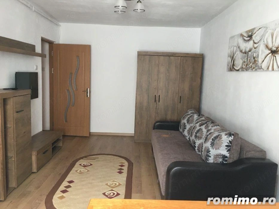 De inchiriat apartament 1 camera in zona Centru cu centrala proprie