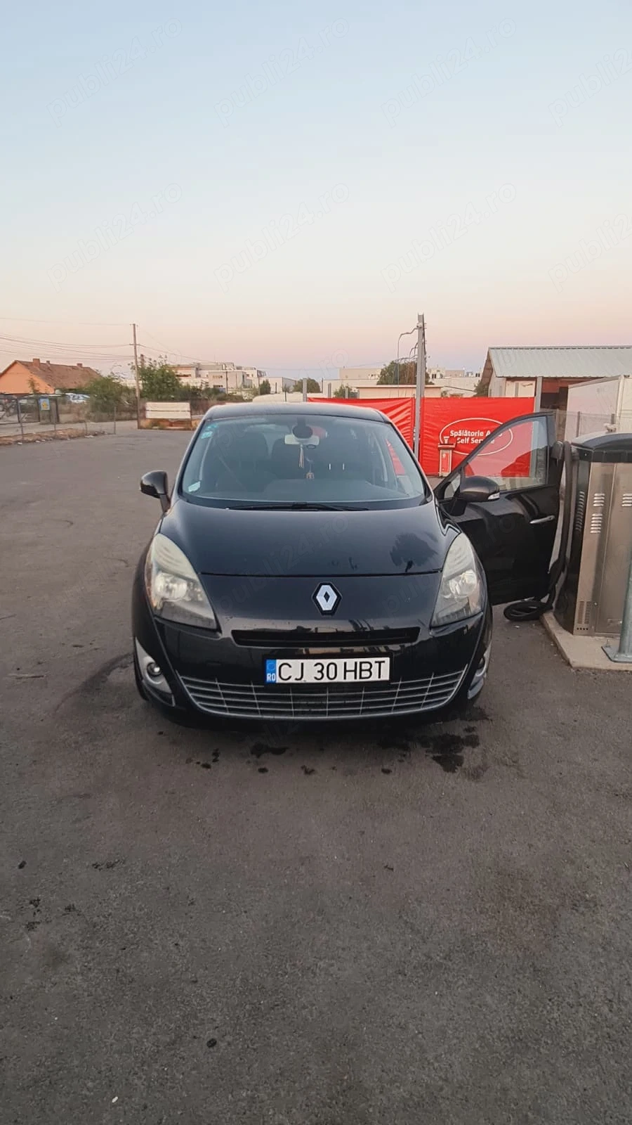 Vând Renault scenic 2009