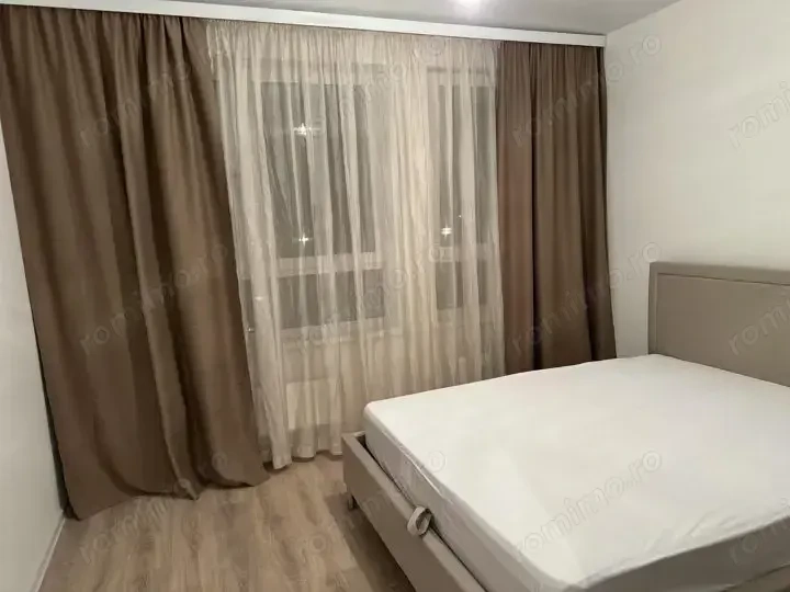 Apartament cu 2 camere de inchiriat zona Complex str Daliei