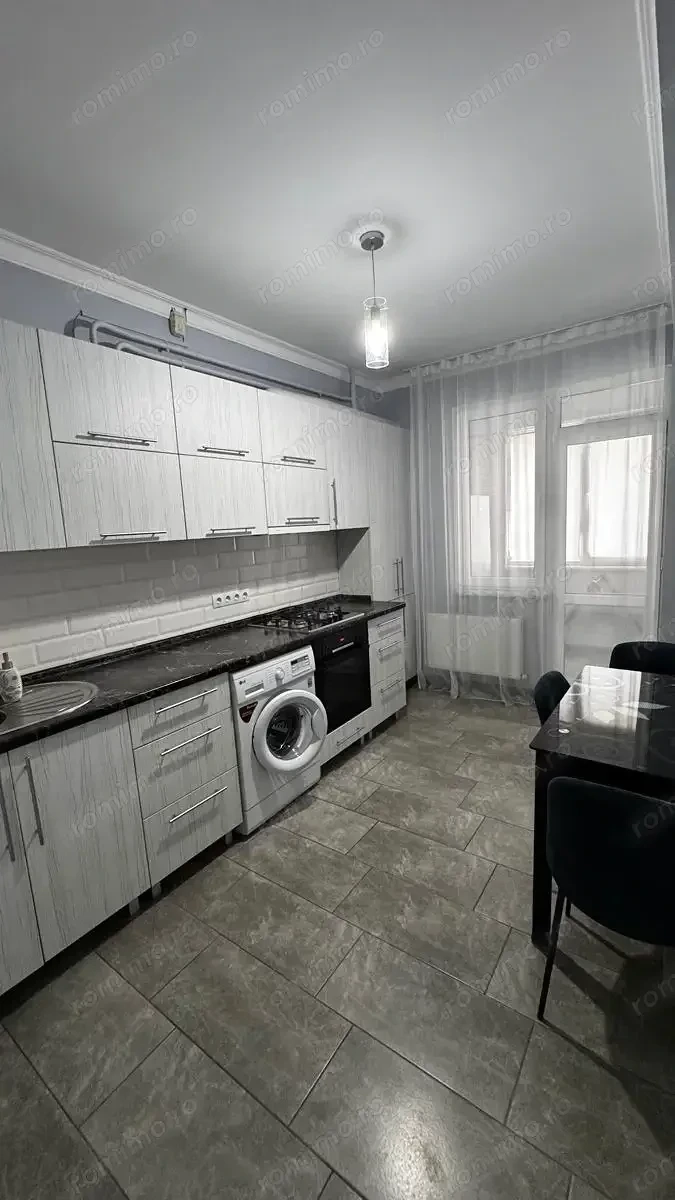 De inchiriat apartament cu o camera zona Complex Studentesc