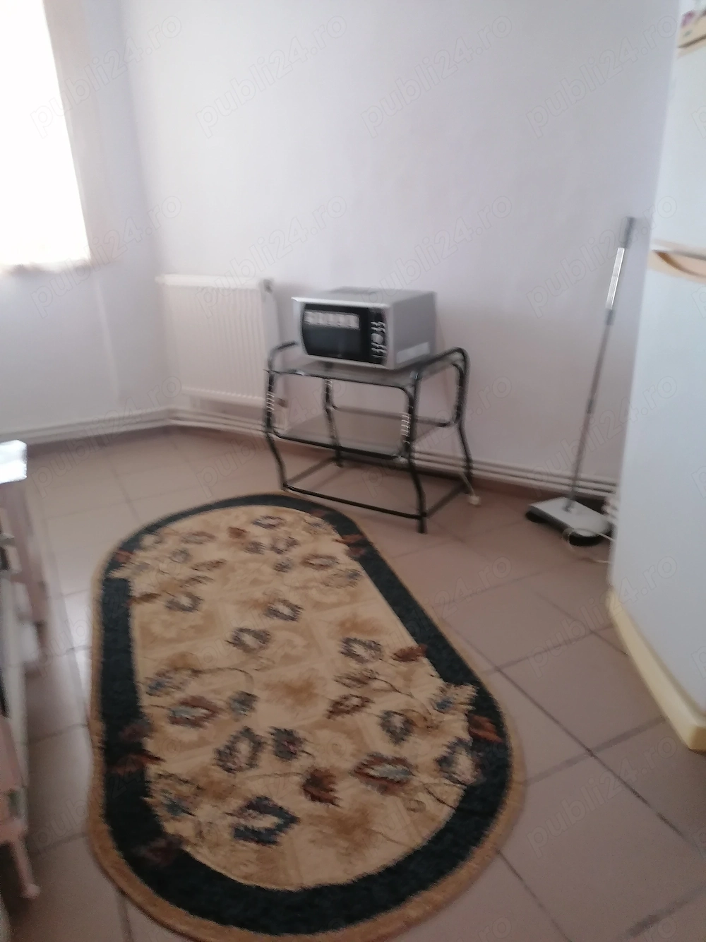 Închiriez apartament cu doua camere în zona Vidin 