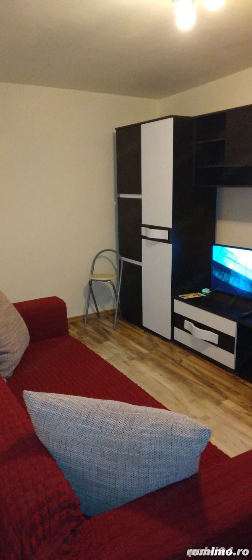 De inchiriat garsoniera in zona Aradului