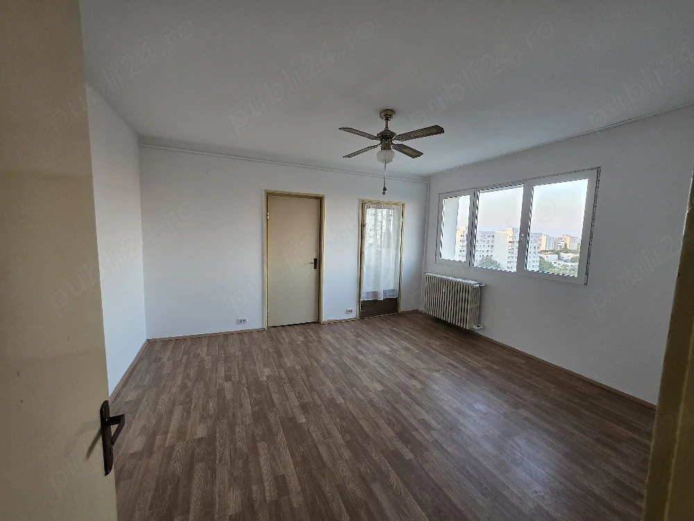 Vând apartament cu 2 camere în Titan lângă metrou Titan