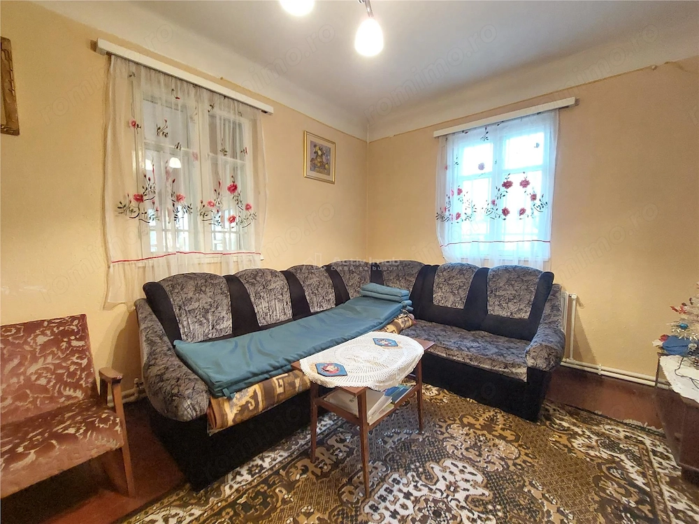 Casa P+1, 5 camere, 150 mp, teren 3815 mp, Zoresti, com. Vernesti