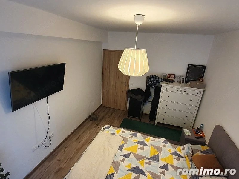 De inchiriat apartament cu 3 camere in zona Dambovita