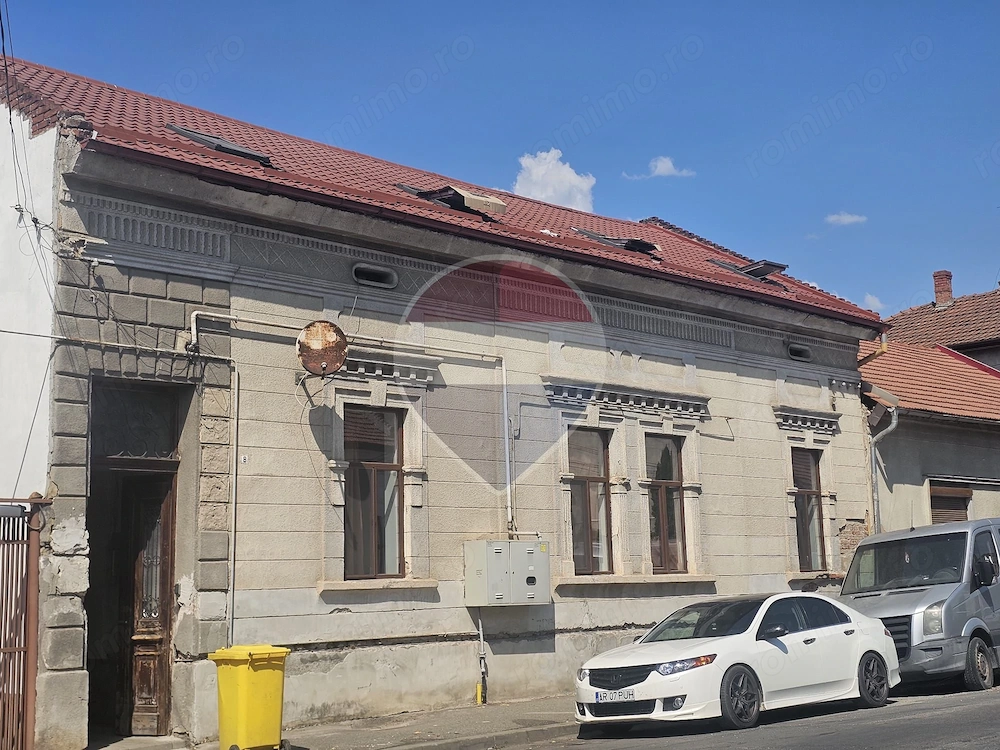 Casa de vanzare