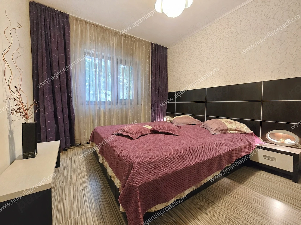 Apartament cu 3 camere decomandate, Siderurgiștilor Vest, etajul 1